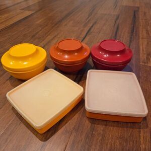 Vintage Tupperware Seal N Serve Bowls 1436 and Square Away Sandwich Keepers 670